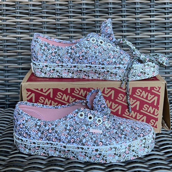 Vans Authentic Mono Floral Multi/Marshmallow WMNS - Picture 1 of 16